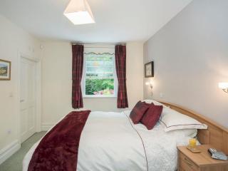 Apartment 14, Hazelwood Hall - 7