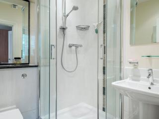Apartment 14, Hazelwood Hall - Silverdale - 3