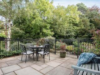 Apartment 14, Hazelwood Hall - 1