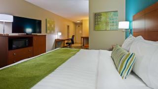 BEST WESTERN Plus Menomonie Inn & Suites - Menomonie - 3