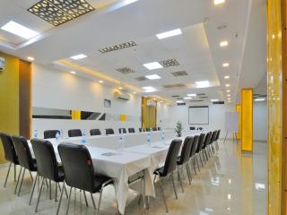 Hotel Sky Rich International - 05 Mins from Karol Bagh Metro Station - New Delhi - 4
