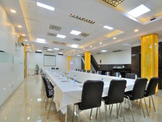 Hotel Sky Rich International - 05 Mins from Karol Bagh Metro Station - New Delhi - 7