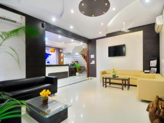 Hotel Sky Rich International -Near to Famous Karol Bagh Market & Metro Station - 9