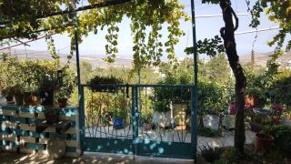 Faith's Stone House - Simou - 8