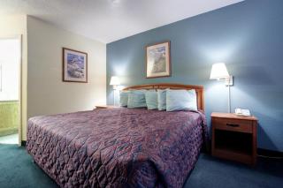 Americas Best Value Inn Florida Turnpike & I-95 - Fort Pierce - 8