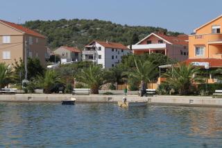 Apartments by the sea Kukljica, Ugljan - 8402 - 1