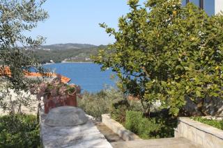 Apartments by the sea Necujam, Solta - 8647 - 7