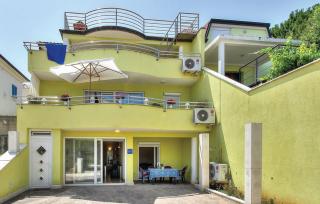Apartment Katarina - Crveni Vrh - 0