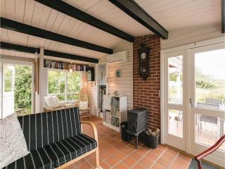 Three-Bedroom Holiday Home In Gudhjem - Gudhjem - 3