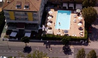 Hotel St. Moritz - Bellaria-Igea Marina - 8