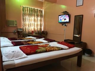 Campal Beach Resort - Panaji - 3