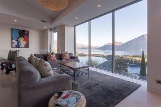 Views on Edinburgh, a Relax it's Done luxury holiday home - Queenstown - 9