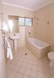 Mission Reef Resort - Mission Beach - 5
