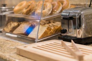 Heritage Place Hotel and Suites - 2