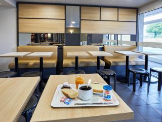 B&B HOTEL Cherbourg - Cherbourg en Cotentin - 1