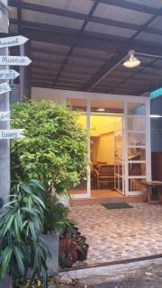 The Commonroom CNX - 0