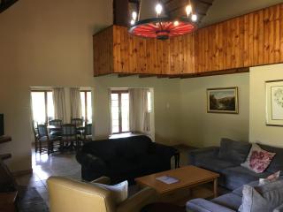 Dragon Peaks Mountain Resort - 9