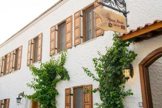 Monza House Otel - Siğacık - 0