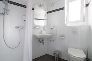 Hotel ATLANTA Darmstadt - Darmstadt - 4
