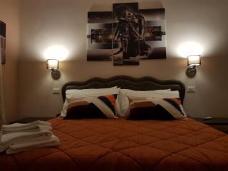 Vittoria's Bridge flat - Florence - 8