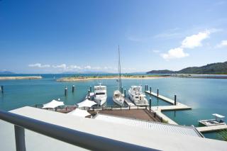 Blue on Blue Apartment 1361 - Nelly Bay - 5