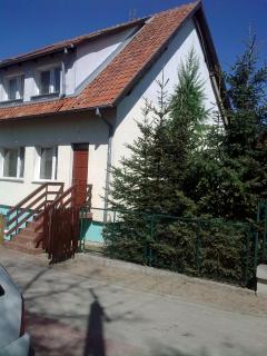 Apartamenty, Pokoje, Noclegi pracownicze " Skarpa" Wilkasy - Wilkasy - 0