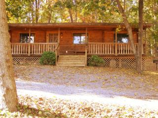Robin Hill Camping Resort Two-Bedroom Cottage 6 - 8