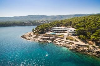 Fontana Resort - Jelsa - 0
