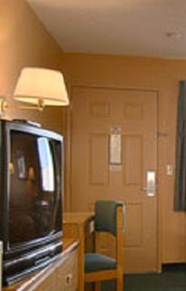 Days Inn by Wyndham El Paso Airport East - 4