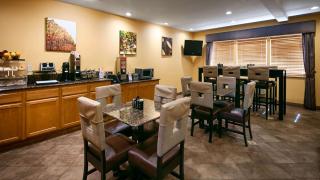 Best Western Dallas Inn & Suites - 7