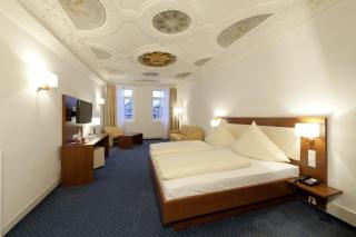 Stadt-gut-Hotel Gasthof Goldener Adler - Schwäbisch Hall - 1