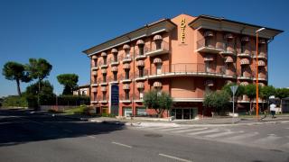 Best Western Cesena Hotel - Cesena - 8