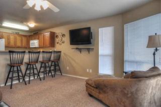 Windrow Retreat - New Braunfels - 6