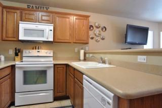 Windrow Retreat - New Braunfels - 4