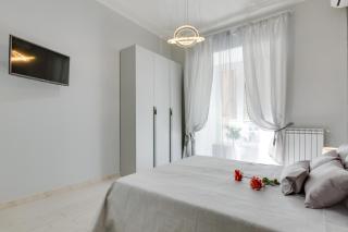 Louise at Colosseum - Rom - 5