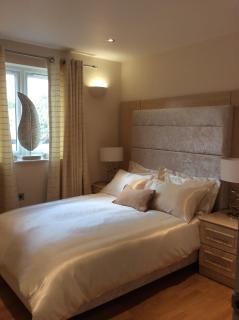 Modern Flat - Watford - 1