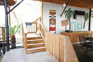 Tiki on the Rio - Third Crossing - 2