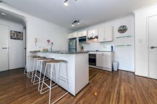 Shoal Bay Beach Apartments Unit 17 2 Shoal Bay Road - 5