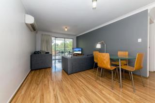 Shoal Bay Beach Apartments Unit 17 2 Shoal Bay Road - 9