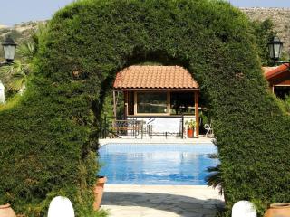 Ampelokipi Holiday Apartments - Pissouri - 2