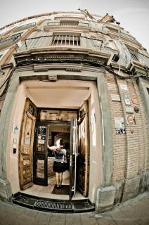 Be Zaragoza Hostel - Saragozza - 8