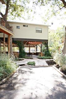 Tiki Loft 1 - 2