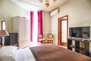 Lady Verona Residence - Verona - 9