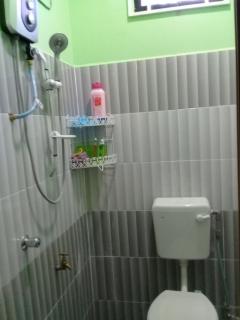 Mirza Homestay Marang - Marang - 6