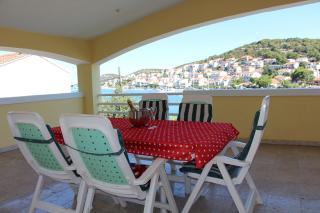 2 Bedroom Apartment with Pool in Tisno - Tisno - 4