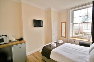Central Studios Gloucester Place by Roomsbooked - Cheltenham - 2