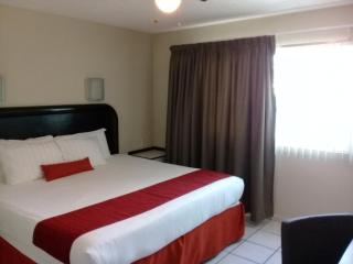 Howard Johnson by Wyndham Guanajuato Leon Avenida - 8