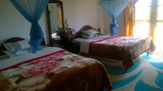 Srihelyes Inn - 1