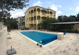 Apartmani Kulaš - Pakoštane - 1