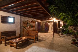 Chloe's House - Pano Akourdalia - 9